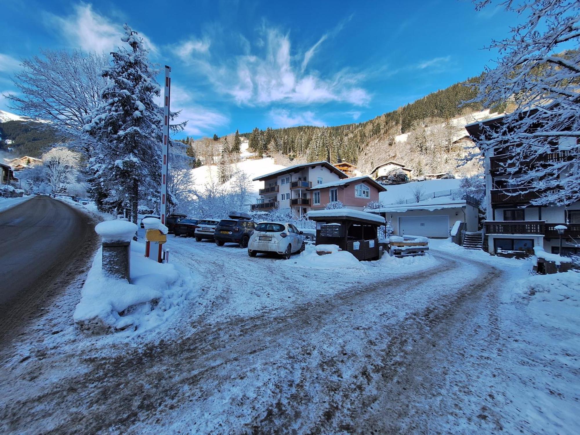 Apartment Peacock - Steinbock Lodges Zell am See Dış mekan fotoğraf